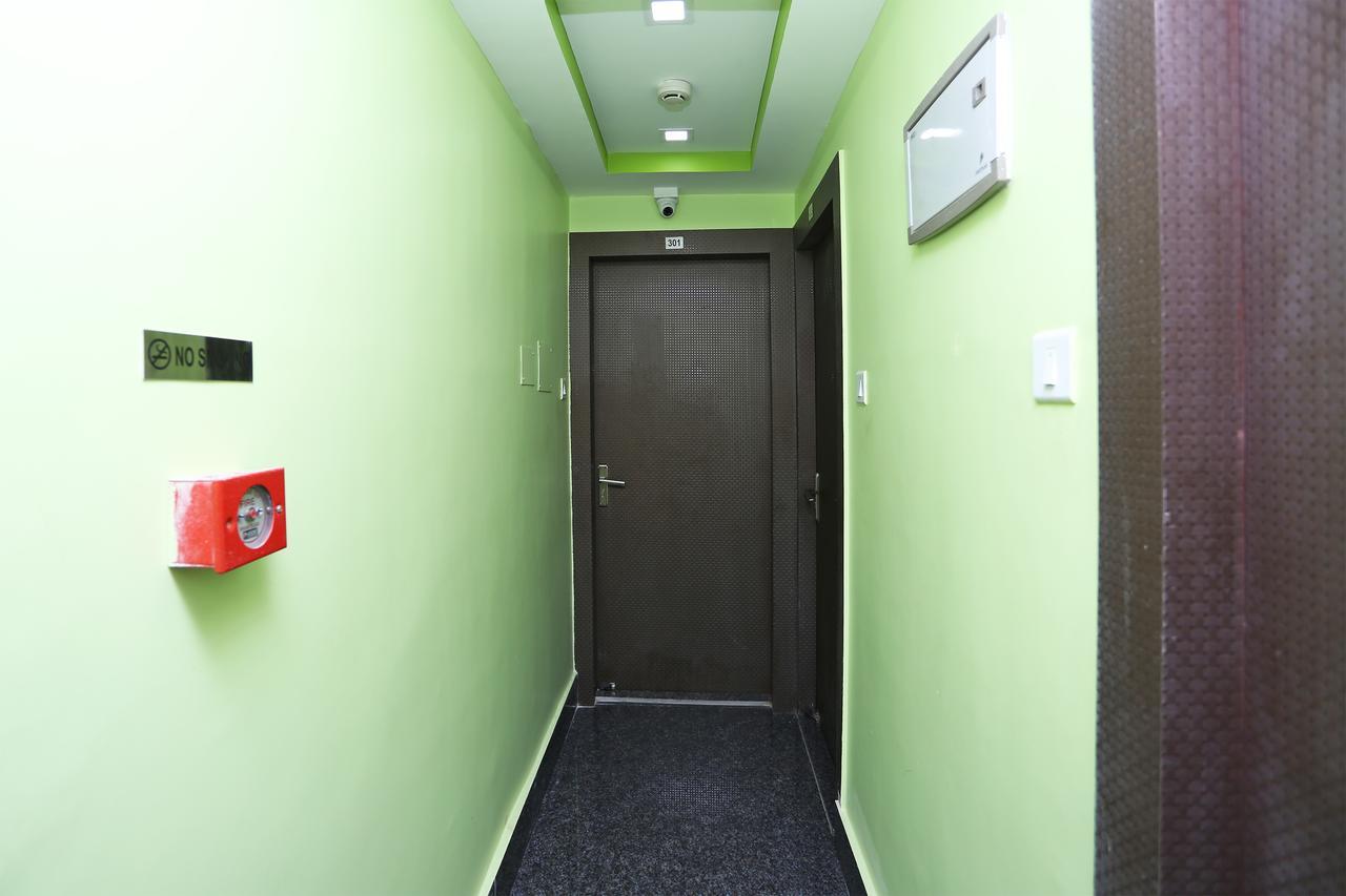 Oyo 9975 Hotel Asmeet Calcutta Exteriör bild